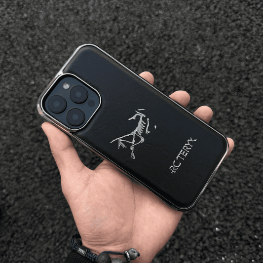 Outdoor phone case