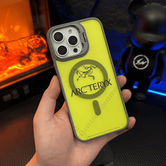 Outdoor phone case