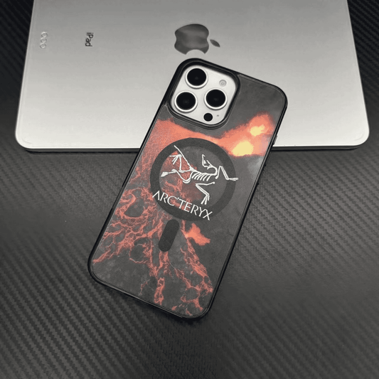 Outdoor phone case