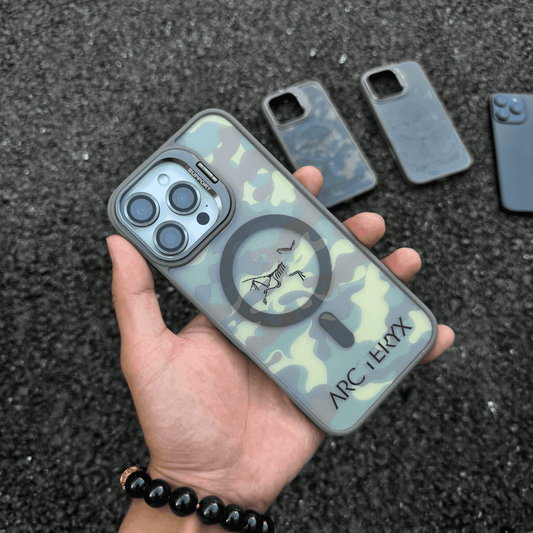 Outdoor phone case