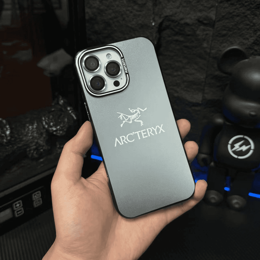 Outdoor phone case
