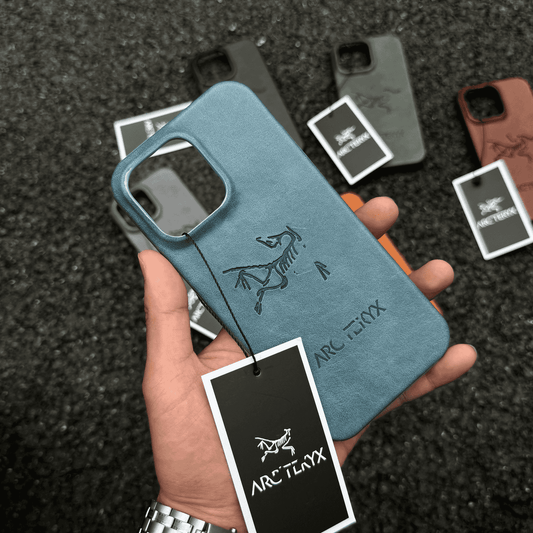Outdoor phone case