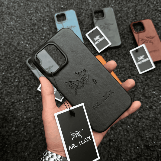 Outdoor phone case
